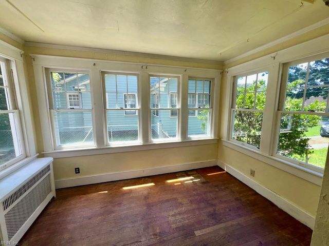 102 Ericsson ST, Portsmouth, VA 23702