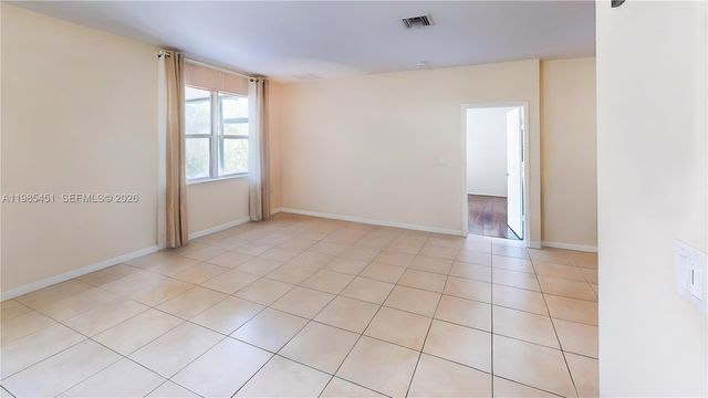 3090 SE 7th Ct, Homestead, FL 33033