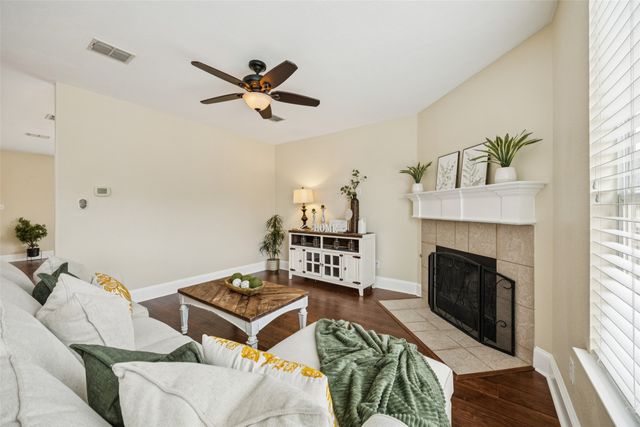 1528 Syracuse Drive, Van Alstyne, TX 75495