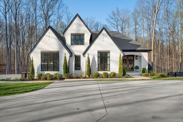 5916 Pinewood Rd, Franklin, TN 37064