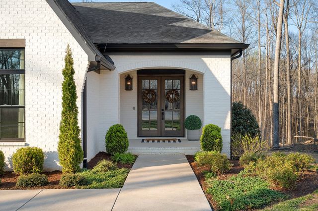 5916 Pinewood Rd, Franklin, TN 37064