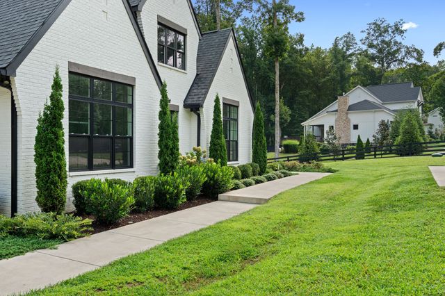 5916 Pinewood Rd, Franklin, TN 37064