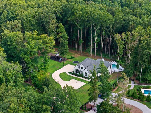 5916 Pinewood Rd, Franklin, TN 37064