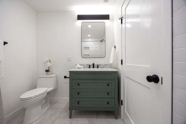 12 George St 3, Medford, MA 02155