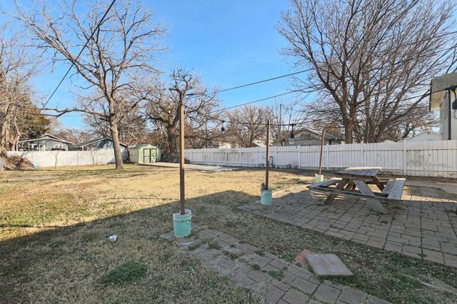 124 N Saint Clair Ave, Wichita, KS 67203
