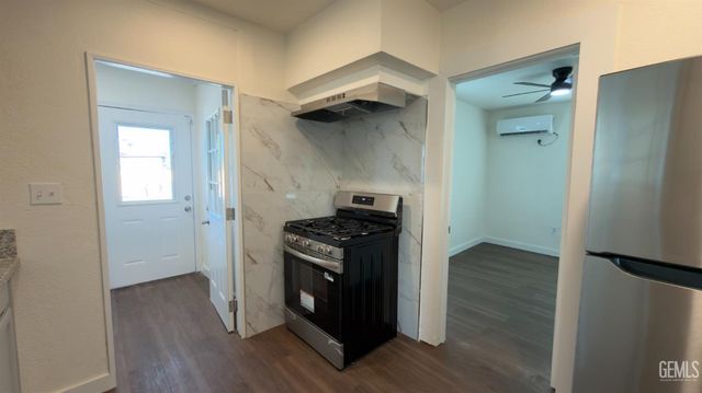 814 Q Street, Bakersfield, CA 93304