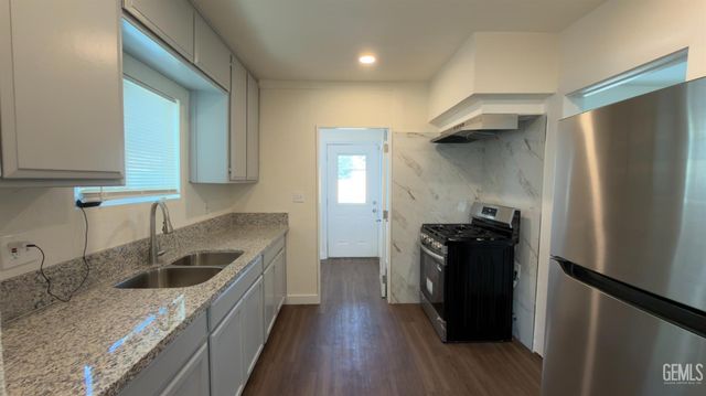 814 Q Street, Bakersfield, CA 93304