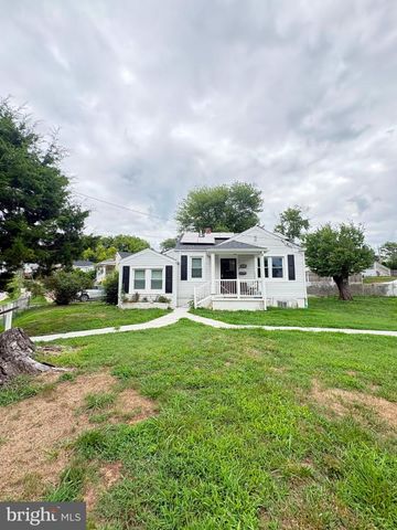 1301 CHAPELWOOD LN, Capitol Heights, MD 20743