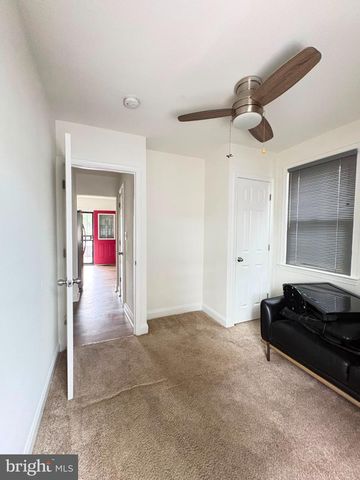 1301 CHAPELWOOD LN, Capitol Heights, MD 20743