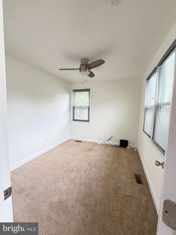 1301 CHAPELWOOD LN, Capitol Heights, MD 20743