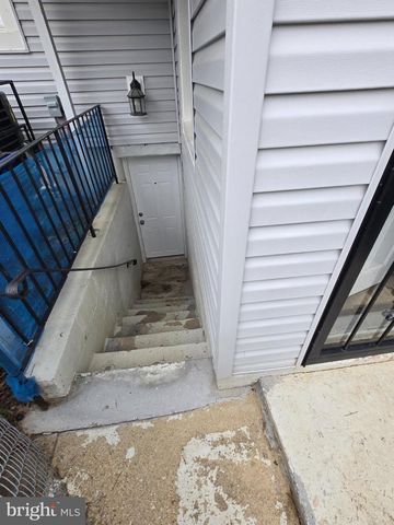 1301 CHAPELWOOD LN, Capitol Heights, MD 20743