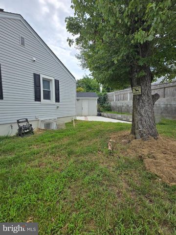 1301 CHAPELWOOD LN, Capitol Heights, MD 20743