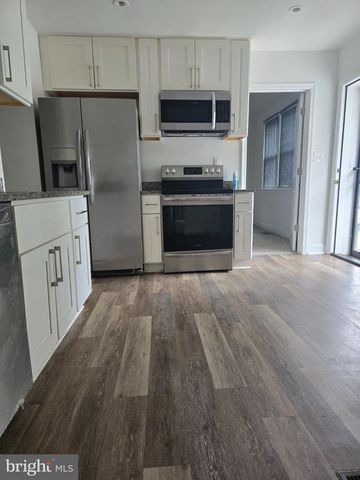 1301 CHAPELWOOD LN, Capitol Heights, MD 20743