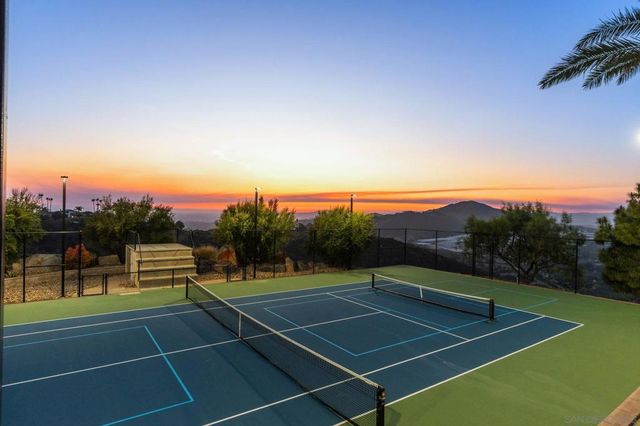 2297 Sunshine Mountain Rd, San Marcos, CA 92069