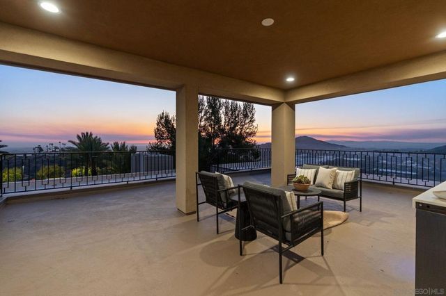2297 Sunshine Mountain Rd, San Marcos, CA 92069