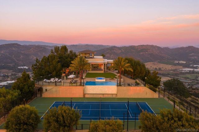 2297 Sunshine Mountain Rd, San Marcos, CA 92069