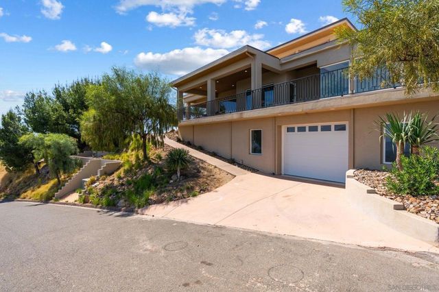 2297 Sunshine Mountain Rd, San Marcos, CA 92069