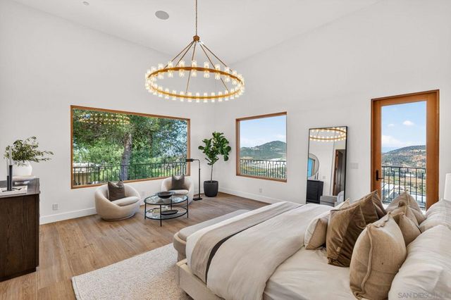 2297 Sunshine Mountain Rd, San Marcos, CA 92069