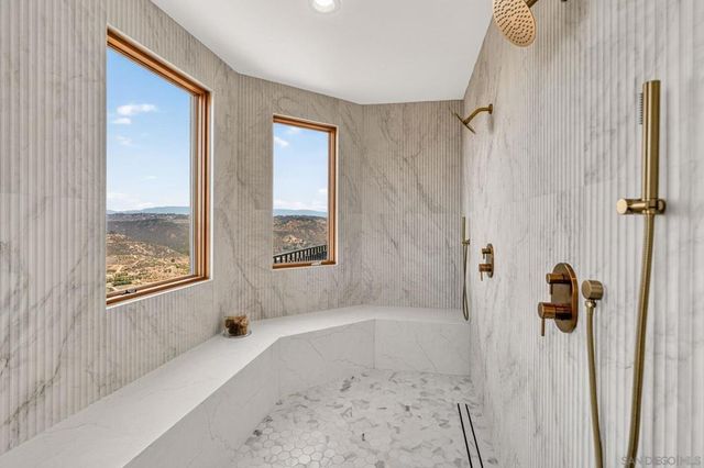 2297 Sunshine Mountain Rd, San Marcos, CA 92069