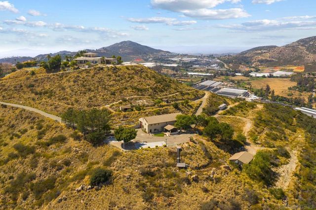 2297 Sunshine Mountain Rd, San Marcos, CA 92069
