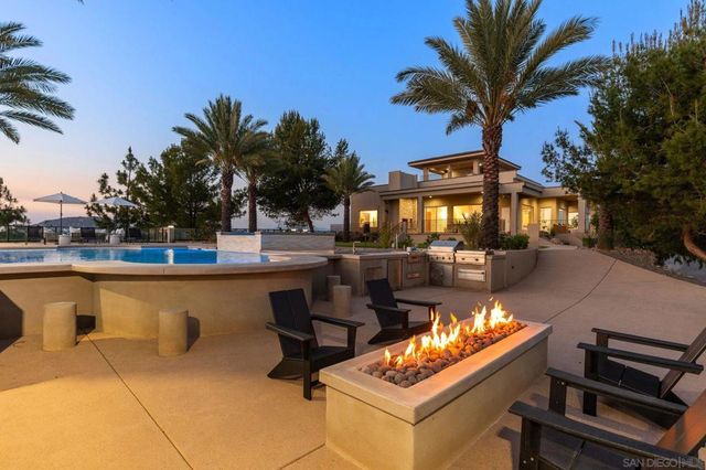 2297 Sunshine Mountain Rd, San Marcos, CA 92069
