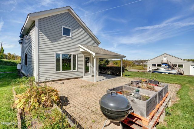 563 Old Sharon Road, Canajoharie, NY 13317