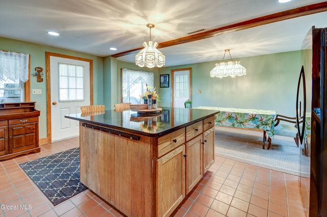 563 Old Sharon Road, Canajoharie, NY 13317