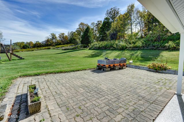 563 Old Sharon Road, Canajoharie, NY 13317