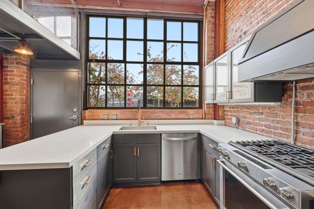 1501 37th Avenue B6, Oakland, CA 94601