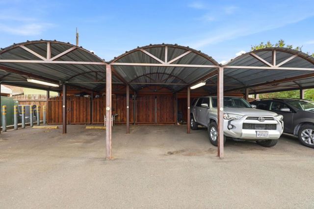 1501 37th Avenue B6, Oakland, CA 94601