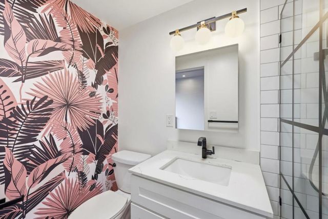 1501 37th Avenue B6, Oakland, CA 94601