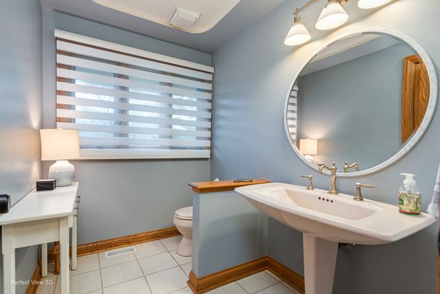 38W710 Bonnie Court, St. Charles, IL 60175