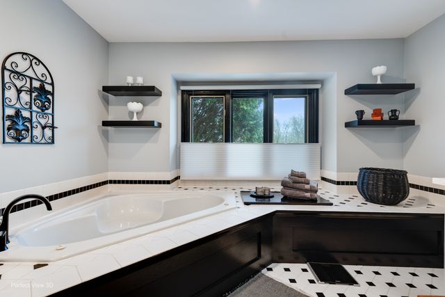 38W710 Bonnie Court, St. Charles, IL 60175