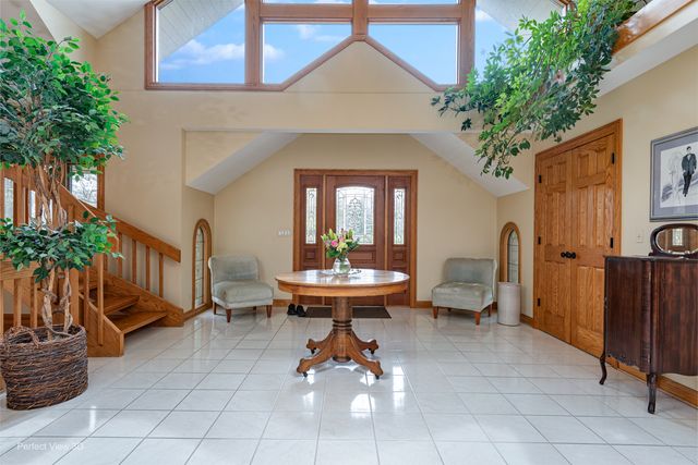 38W710 Bonnie Court, St. Charles, IL 60175