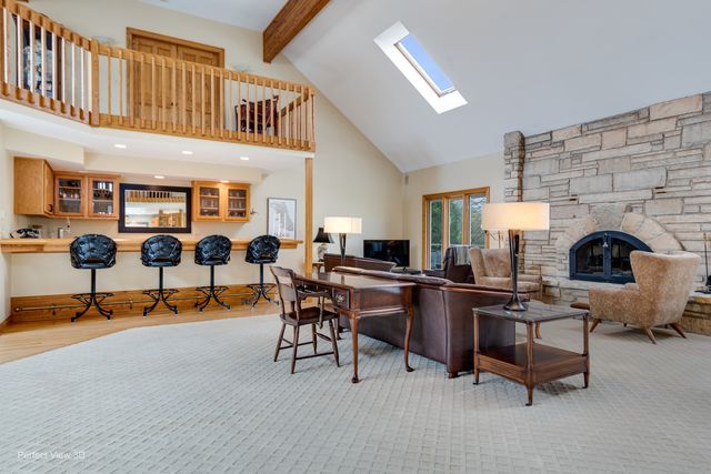38W710 Bonnie Court, St. Charles, IL 60175