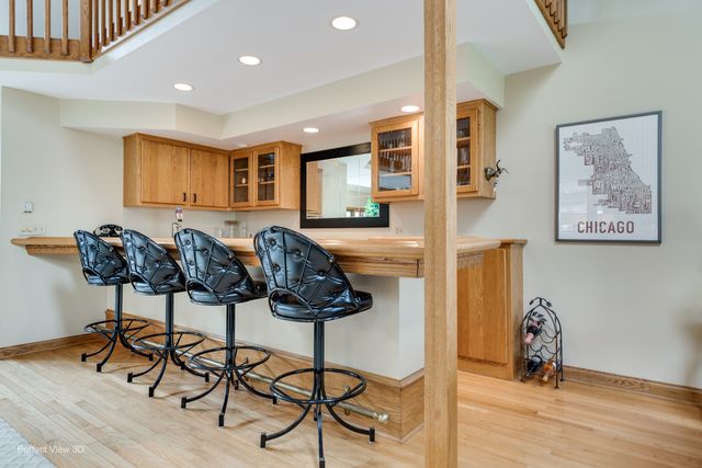 38W710 Bonnie Court, St. Charles, IL 60175