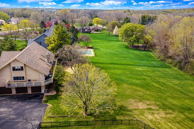 38W710 Bonnie Court, St. Charles, IL 60175