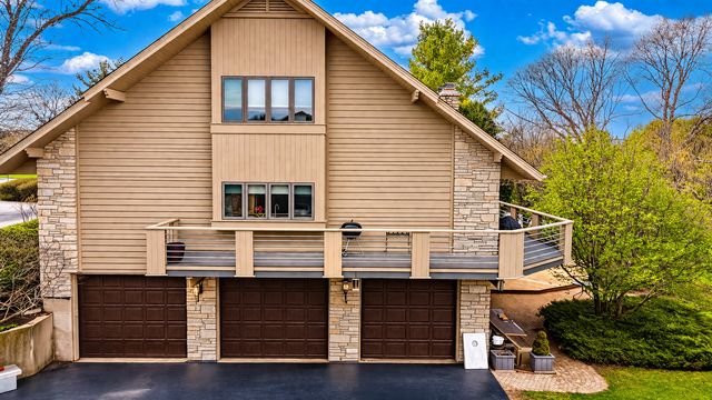 38W710 Bonnie Court, St. Charles, IL 60175