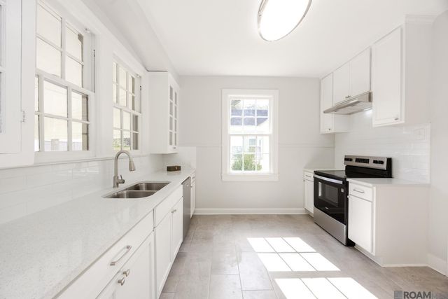 135 Belleview Dr, Baton Rouge, LA 70806