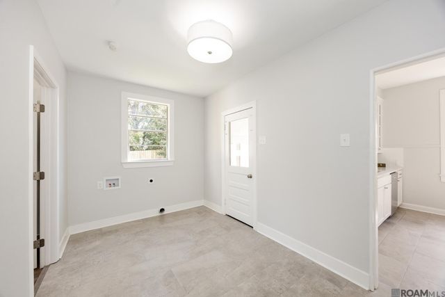 135 Belleview Dr, Baton Rouge, LA 70806