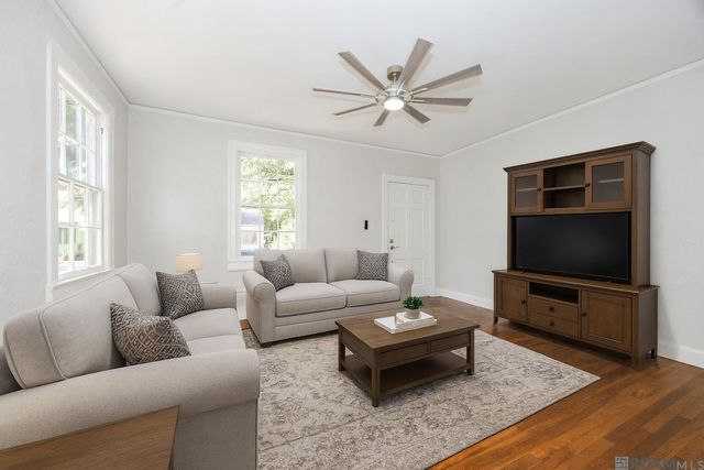 135 Belleview Dr, Baton Rouge, LA 70806