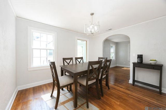 135 Belleview Dr, Baton Rouge, LA 70806