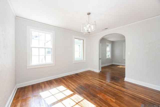 135 Belleview Dr, Baton Rouge, LA 70806