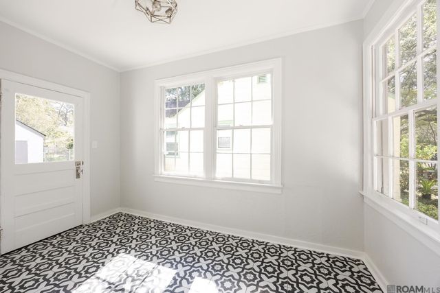 135 Belleview Dr, Baton Rouge, LA 70806