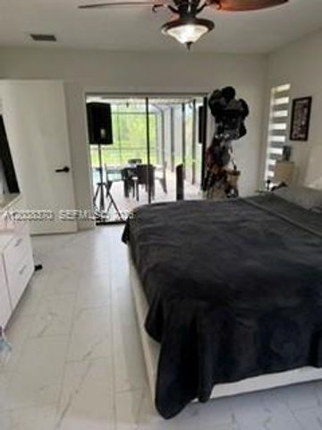 209 42nd St., Cape Coral, FL 33914