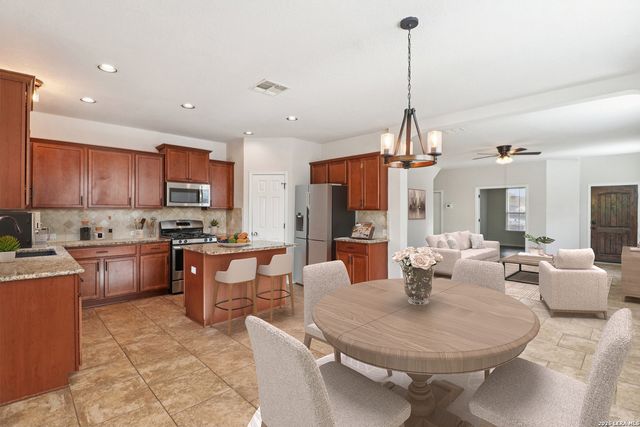 12134 Hideaway Crk, San Antonio, TX 78254