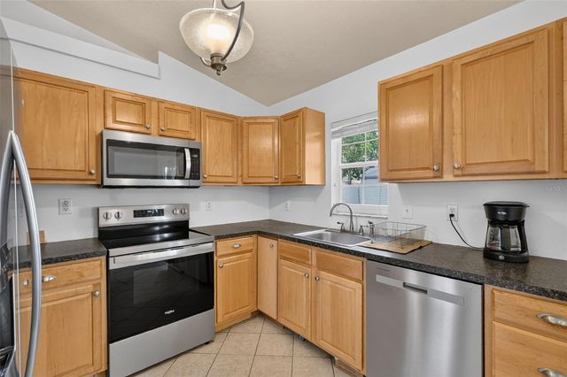 135 JUNIPER LOOP, Ocala, FL 34480