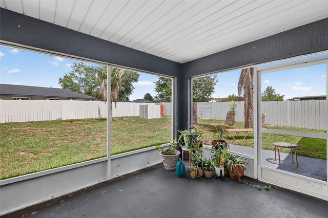 135 JUNIPER LOOP, Ocala, FL 34480