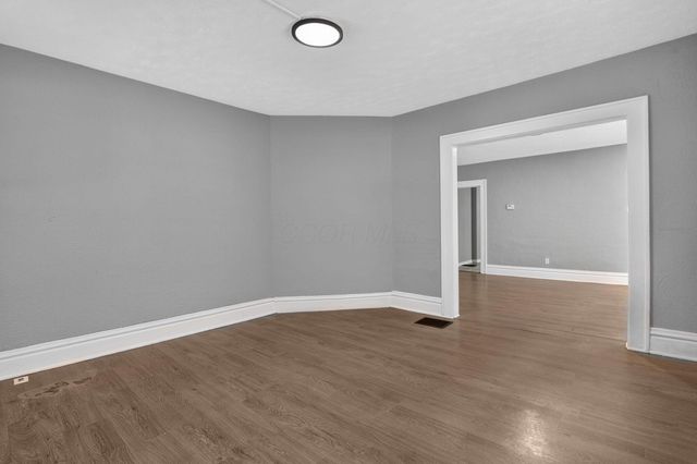 104-106 N Hague Avenue, Columbus, OH 43204
