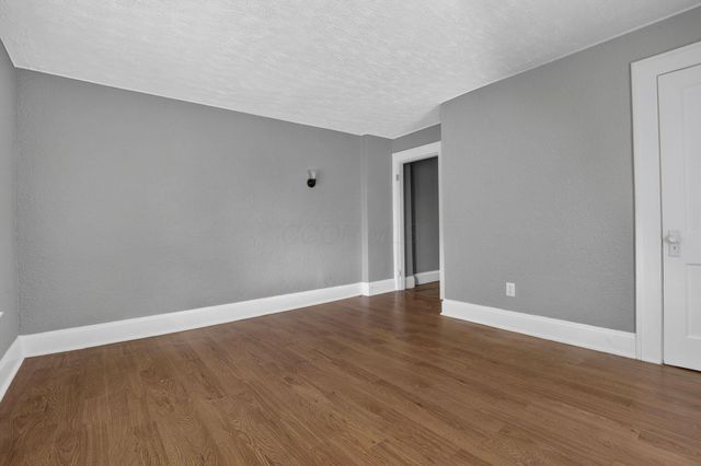 104-106 N Hague Avenue, Columbus, OH 43204